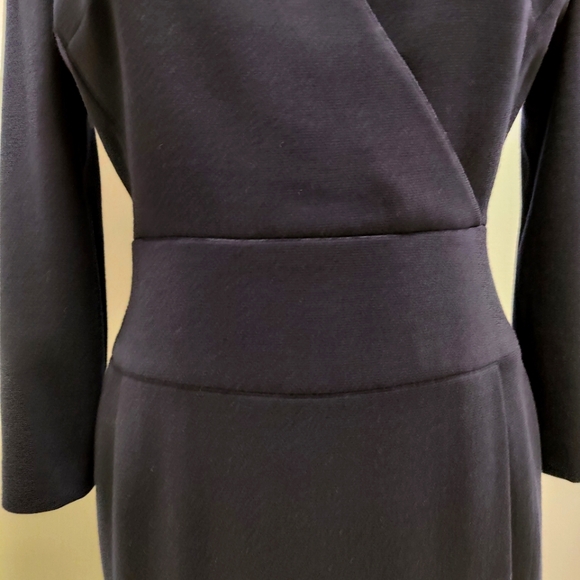 Louis Féraud Wool Ponte dress with silk lining in navy blue, Size 8 - Picture 3 of 13